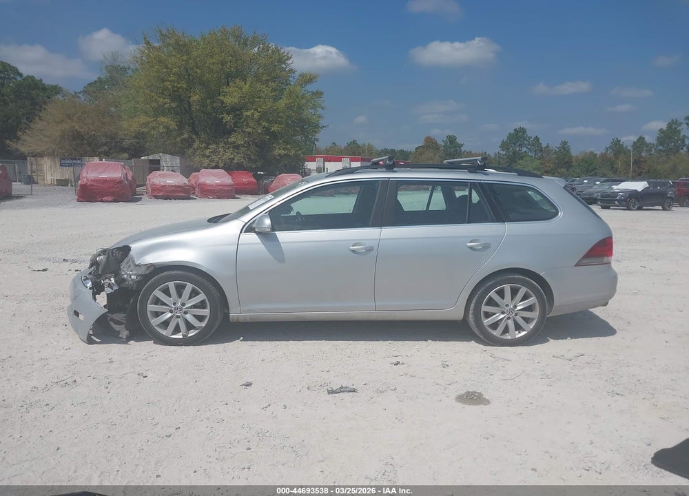 2013 VOLKSWAGEN JETTA SPORTWAGEN 2.0L TDI VIN: 3VWPL7AJ5DM672528