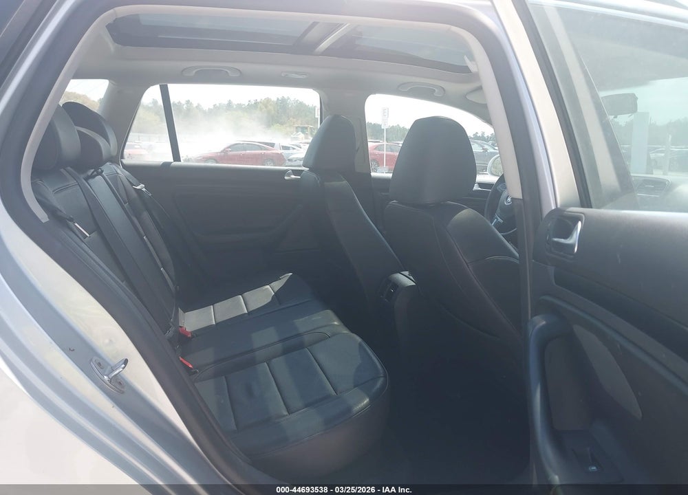 2013 VOLKSWAGEN JETTA SPORTWAGEN 2.0L TDI VIN: 3VWPL7AJ5DM672528
