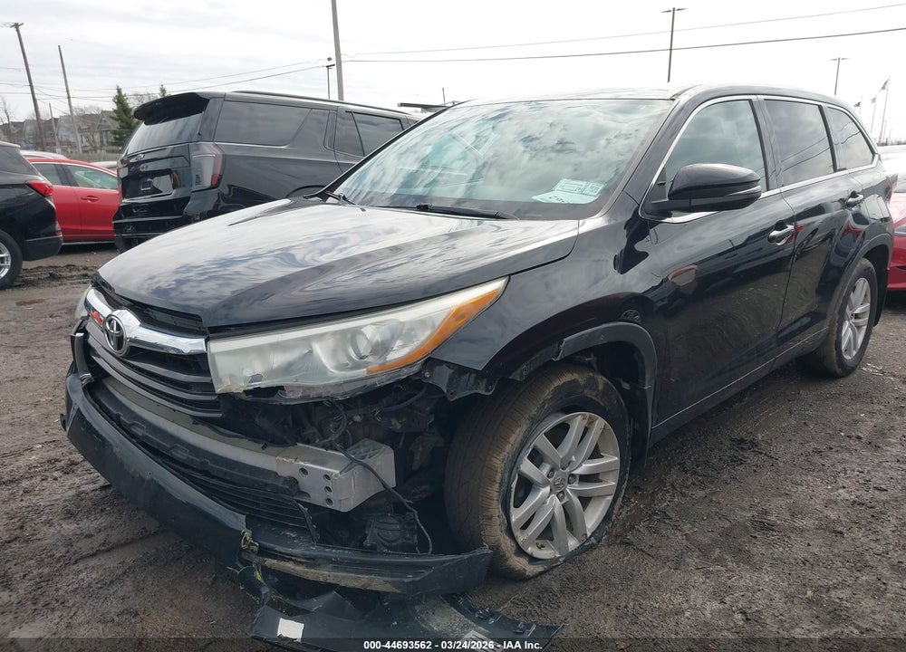 2015 TOYOTA HIGHLANDER LE V6 VIN: 5TDBKRFH0FS081625