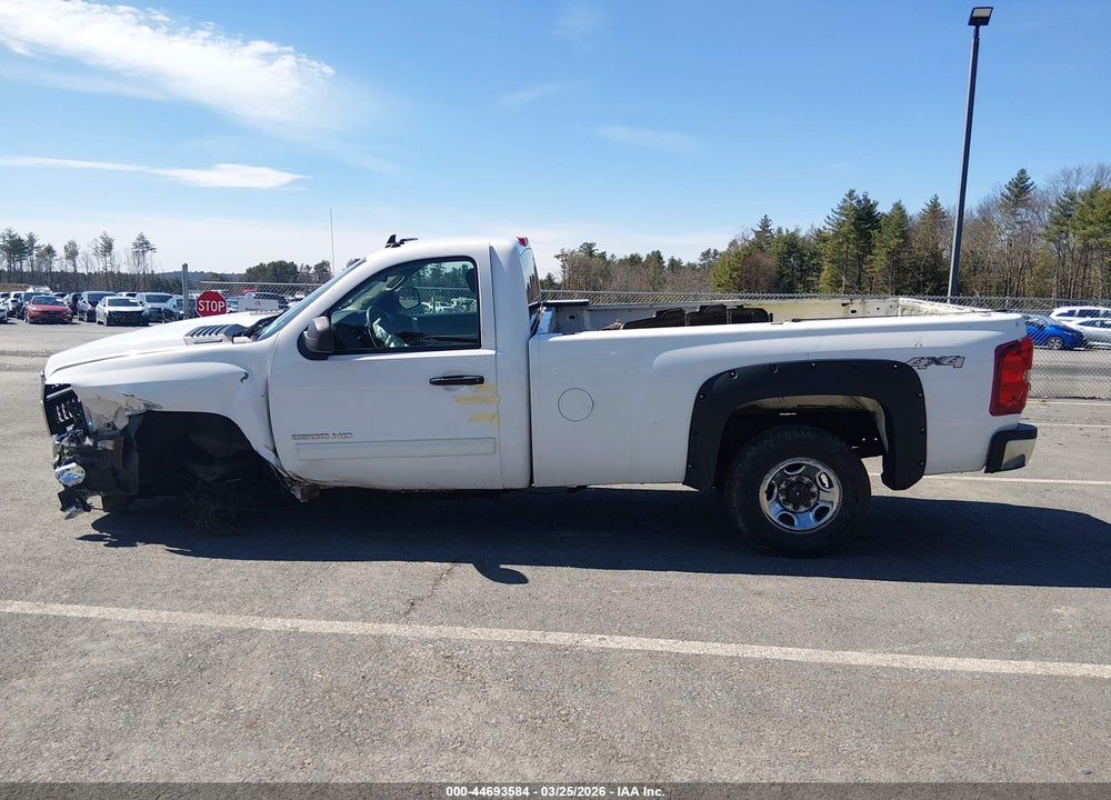 2010 CHEVROLET SILVERADO 2500HD LT VIN: 1GC3KXBG4AF130162