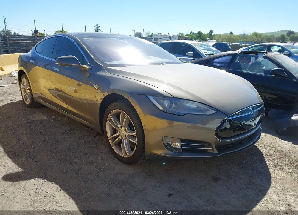 2015 TESLA MODEL S 60/70/85 VIN: 5YJSA1E13FF113464