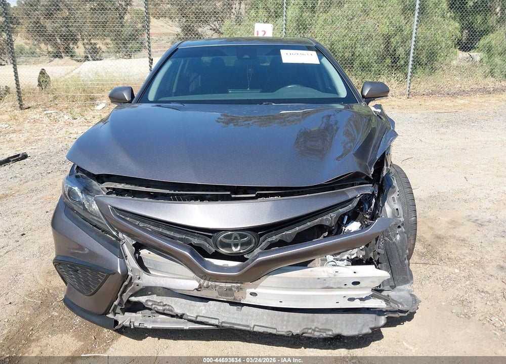 2022 TOYOTA CAMRY SE VIN: 4T1G11AK2NU634620