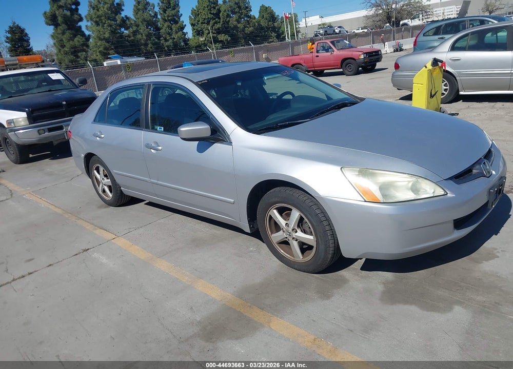 2005 HONDA ACCORD 2.4 EX VIN: 1HGCM56755A083575
