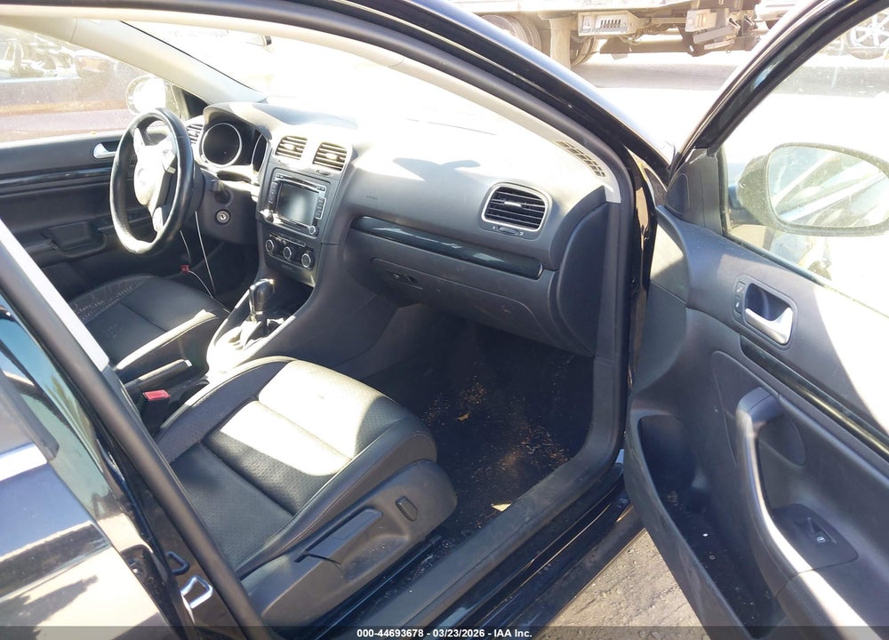 2013 VOLKSWAGEN JETTA SPORTWAGEN 2.0L TDI VIN: 3VWPL7AJXDM694511