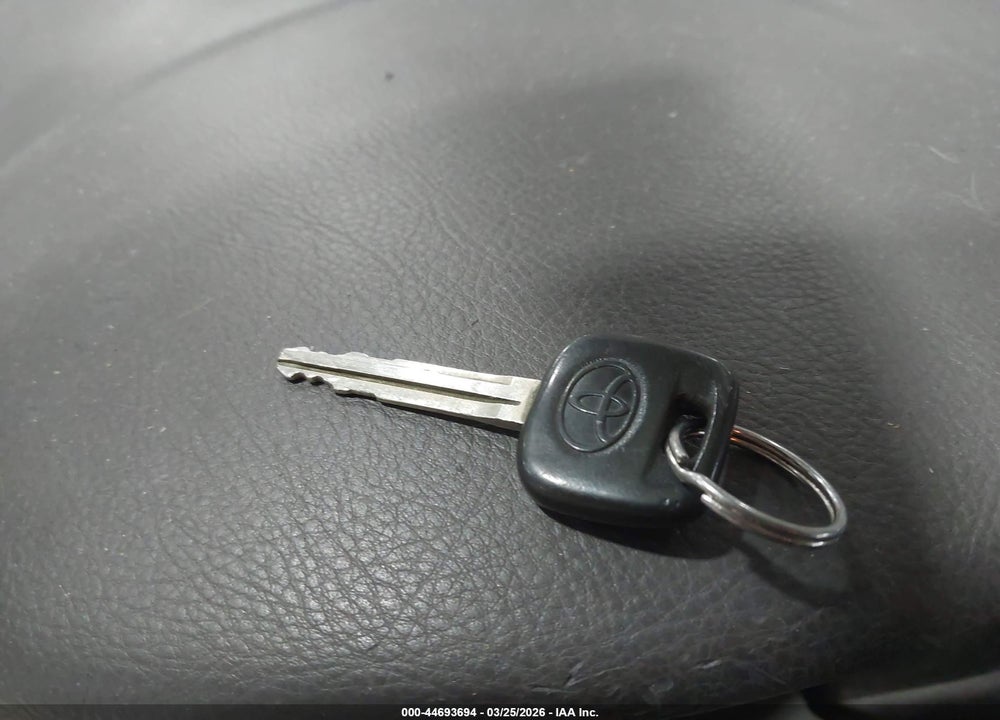 2006 TOYOTA SIENNA CE VIN: 5TDZA23C16S443124