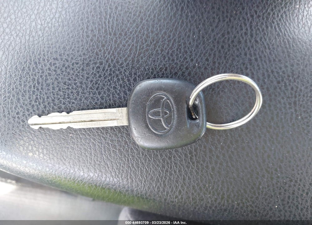 2014 TOYOTA COROLLA L VIN: 2T1BURHE2EC161058