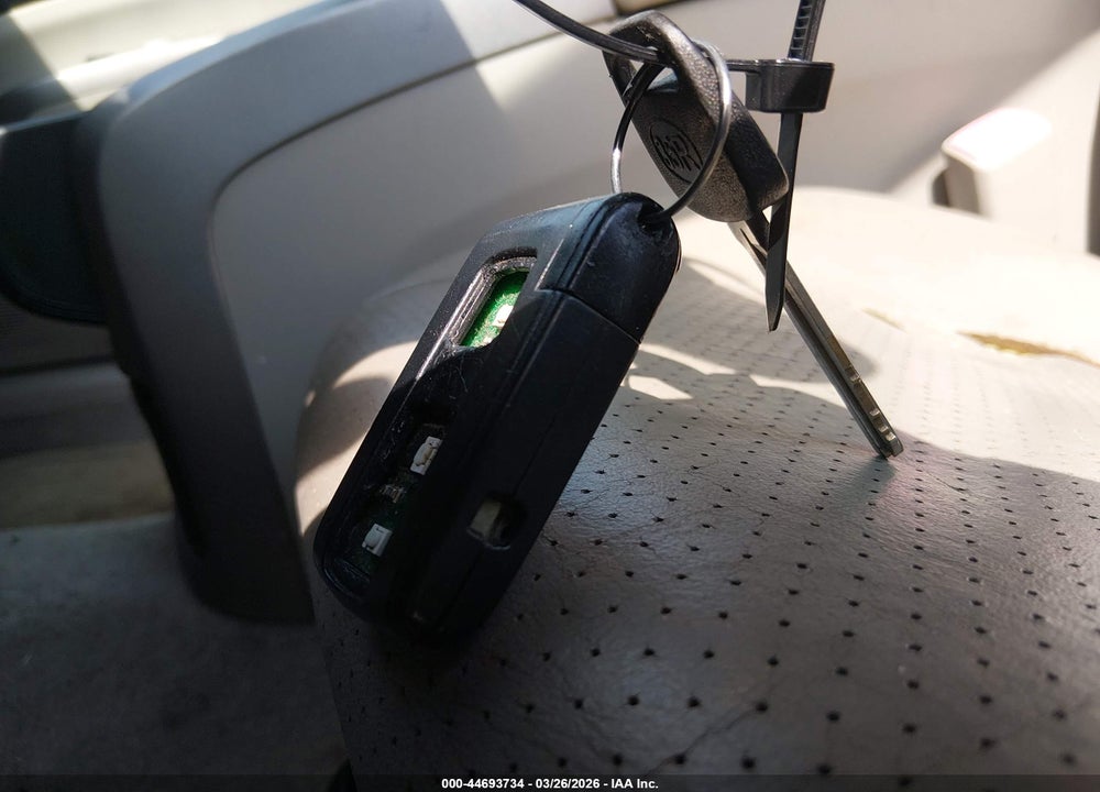2007 TOYOTA PRIUS VIN: JTDKB20U577644063