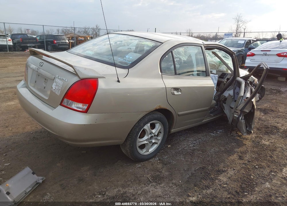 2003 HYUNDAI ELANTRA GLS/GT VIN: KMHDN45DX3U600216