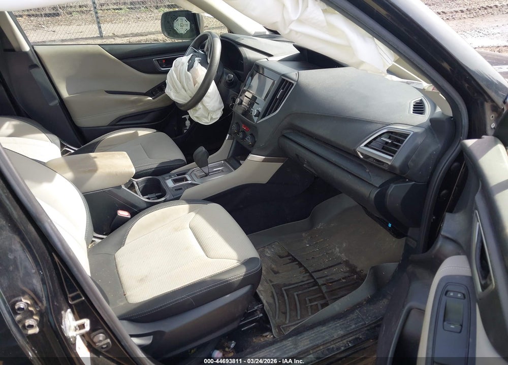 2019 SUBARU FORESTER VIN: JF2SKACC9KH443946