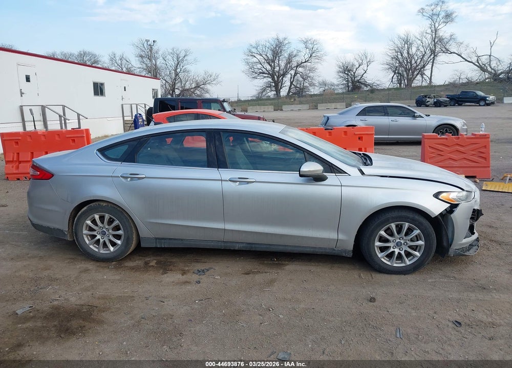 2016 FORD FUSION S VIN: 3FA6P0G78GR388863