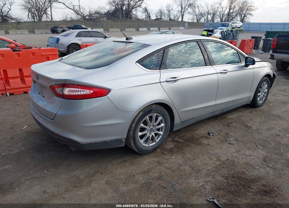 2016 FORD FUSION S VIN: 3FA6P0G78GR388863