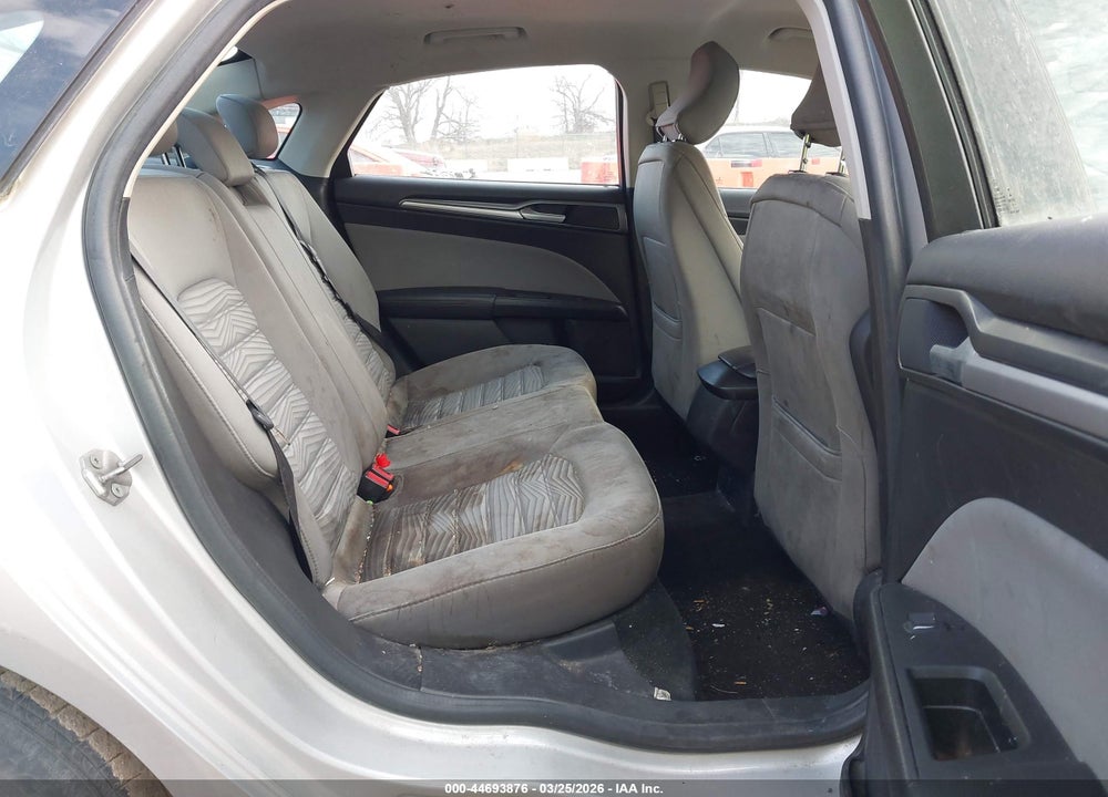2016 FORD FUSION S VIN: 3FA6P0G78GR388863