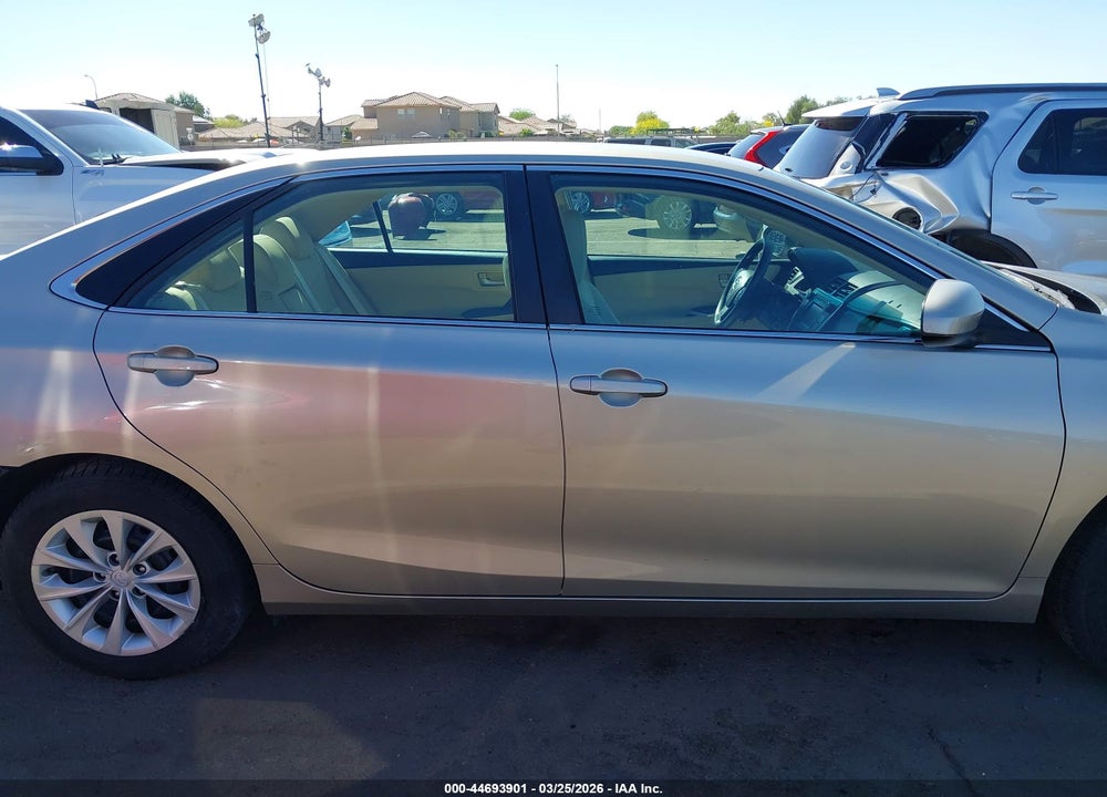 2015 TOYOTA CAMRY LE VIN: 4T1BF1FK7FU003884