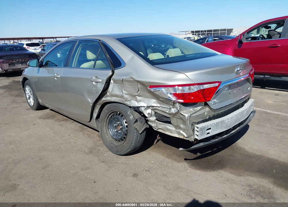 2015 TOYOTA CAMRY LE VIN: 4T1BF1FK7FU003884