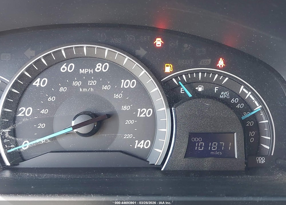2015 TOYOTA CAMRY LE VIN: 4T1BF1FK7FU003884