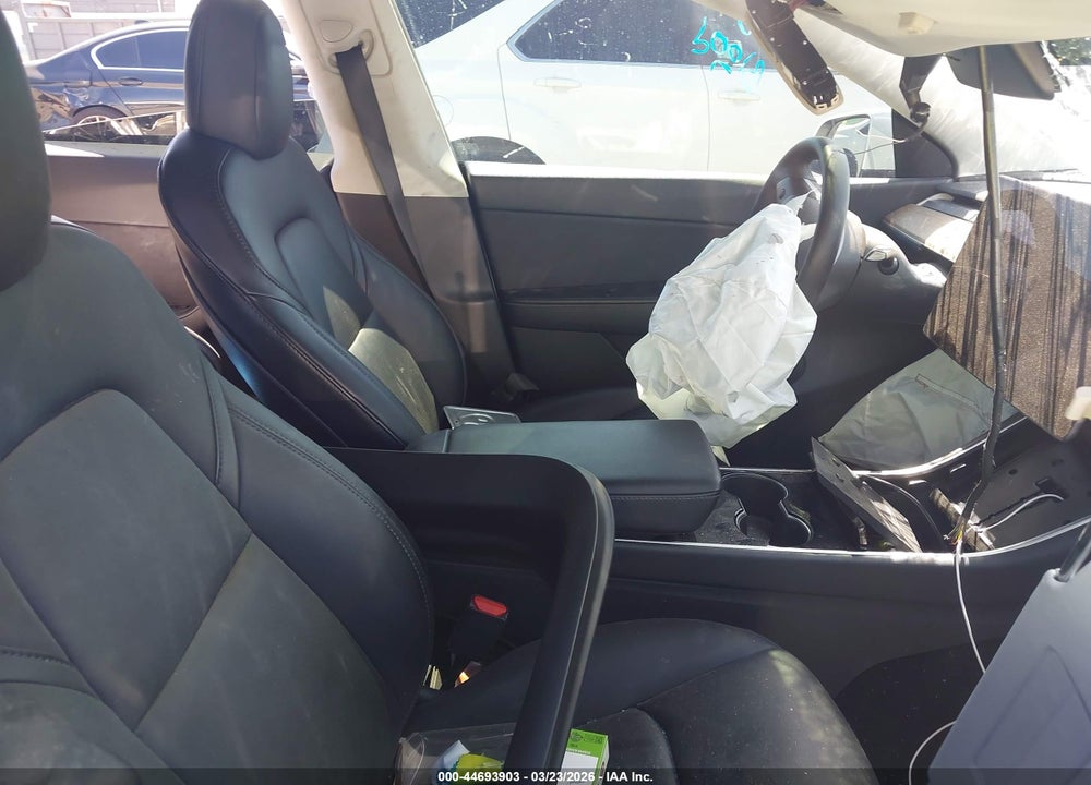 2021 TESLA MODEL Y STANDARD RANGE REAR-WHEEL DRIVE VIN: 5YJYGDED5MF113984