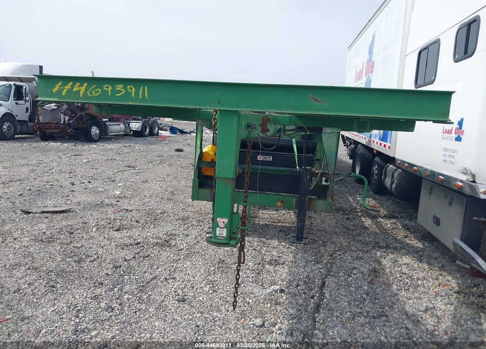 2000 APPALACIAN 48' WEDGE CAR TRAILER VIN: 1SPFW4838Y1000940