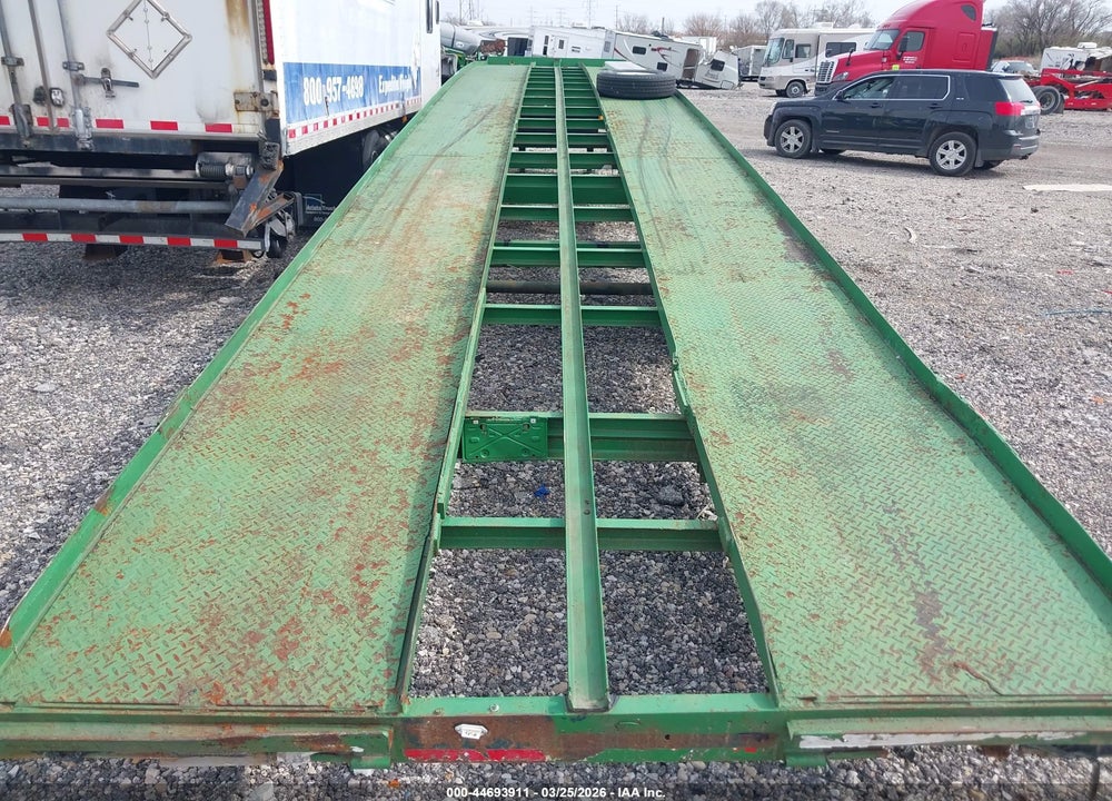 2000 APPALACIAN 48' WEDGE CAR TRAILER VIN: 1SPFW4838Y1000940