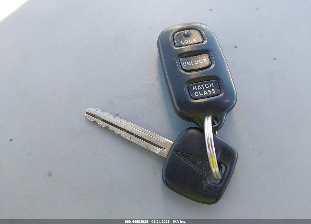 2005 PONTIAC VIBE VIN: 5Y2SL668X5Z476372