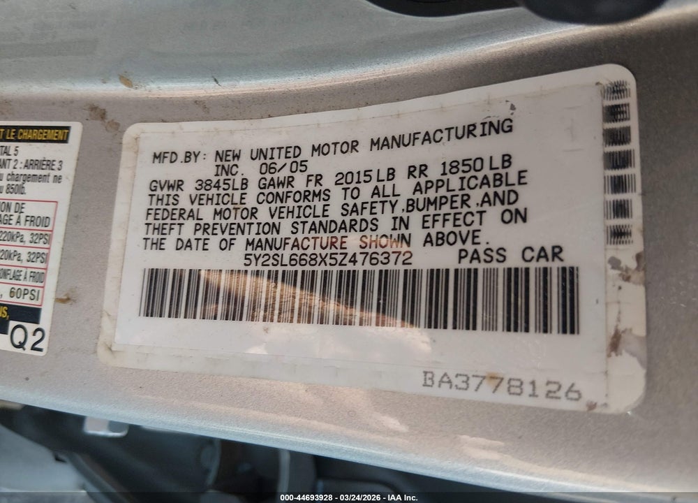 2005 PONTIAC VIBE VIN: 5Y2SL668X5Z476372