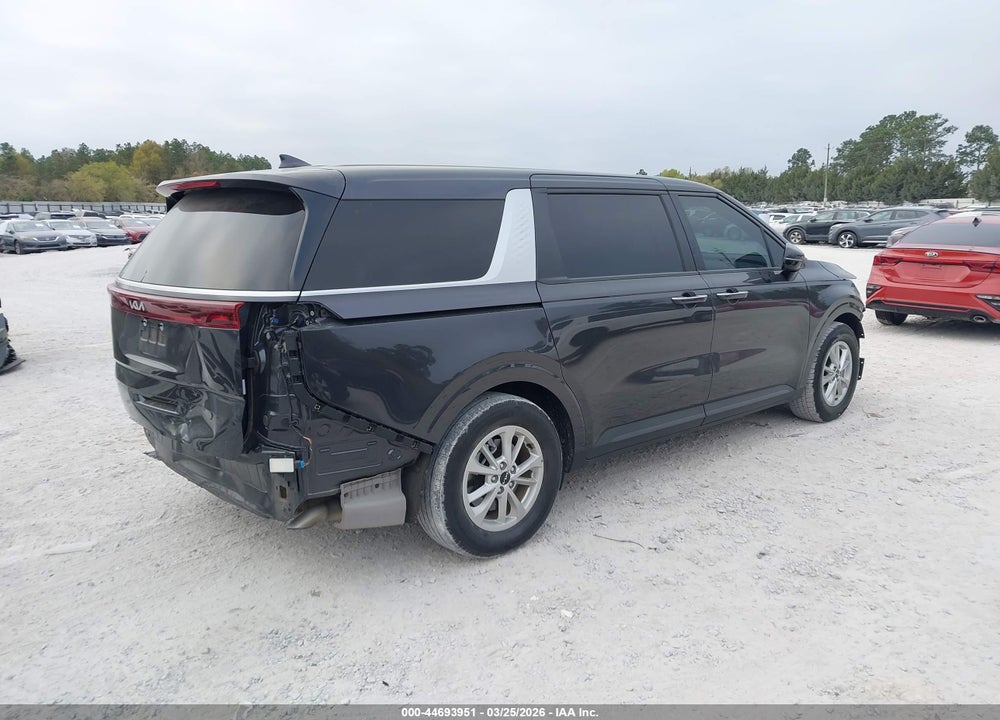 2023 KIA CARNIVAL MPV LX SEAT PACKAGE VIN: KNDNB4H34P6278297