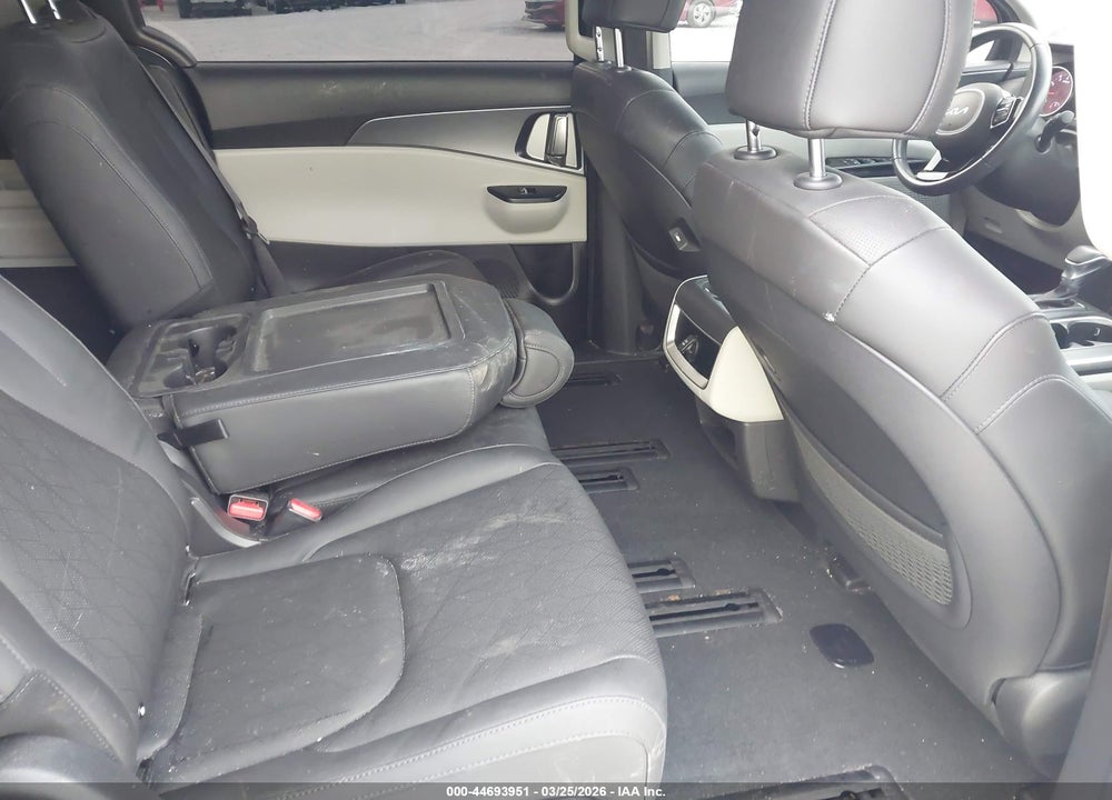 2023 KIA CARNIVAL MPV LX SEAT PACKAGE VIN: KNDNB4H34P6278297
