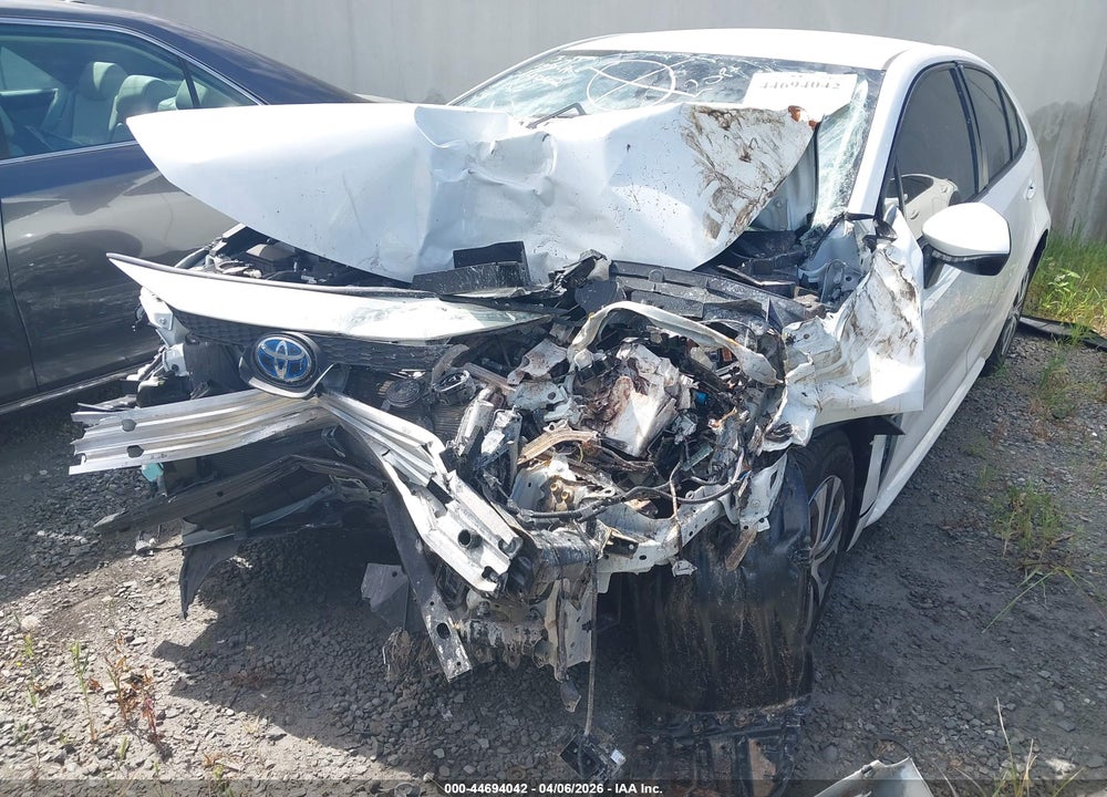 2022 TOYOTA COROLLA HYBRID LE VIN: JTDEAMDE4NJ053446