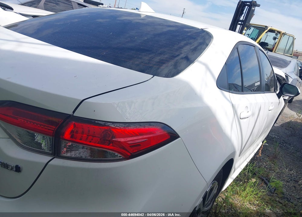 2022 TOYOTA COROLLA HYBRID LE VIN: JTDEAMDE4NJ053446