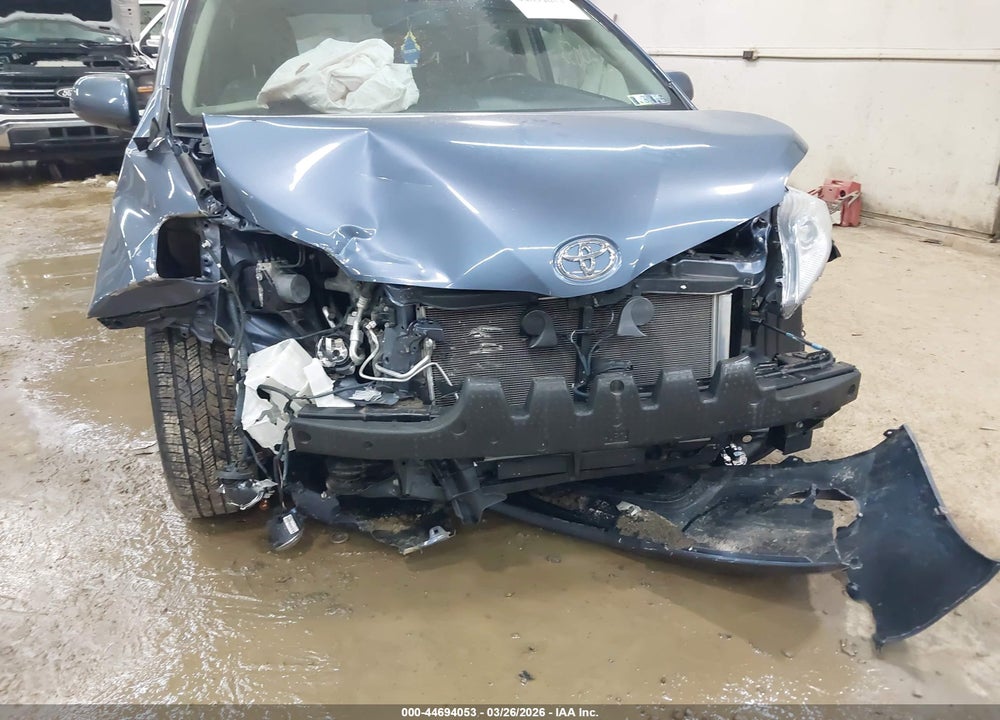 2016 TOYOTA SIENNA XLE 8 PASSENGER VIN: 5TDYK3DC1GS714701