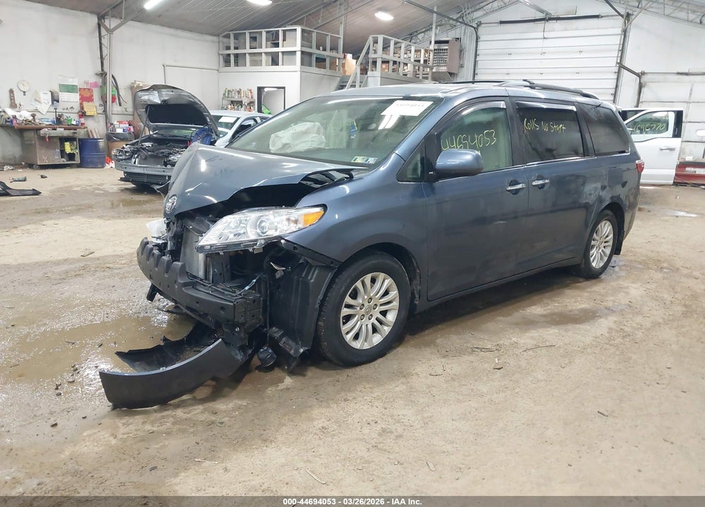2016 TOYOTA SIENNA XLE 8 PASSENGER VIN: 5TDYK3DC1GS714701