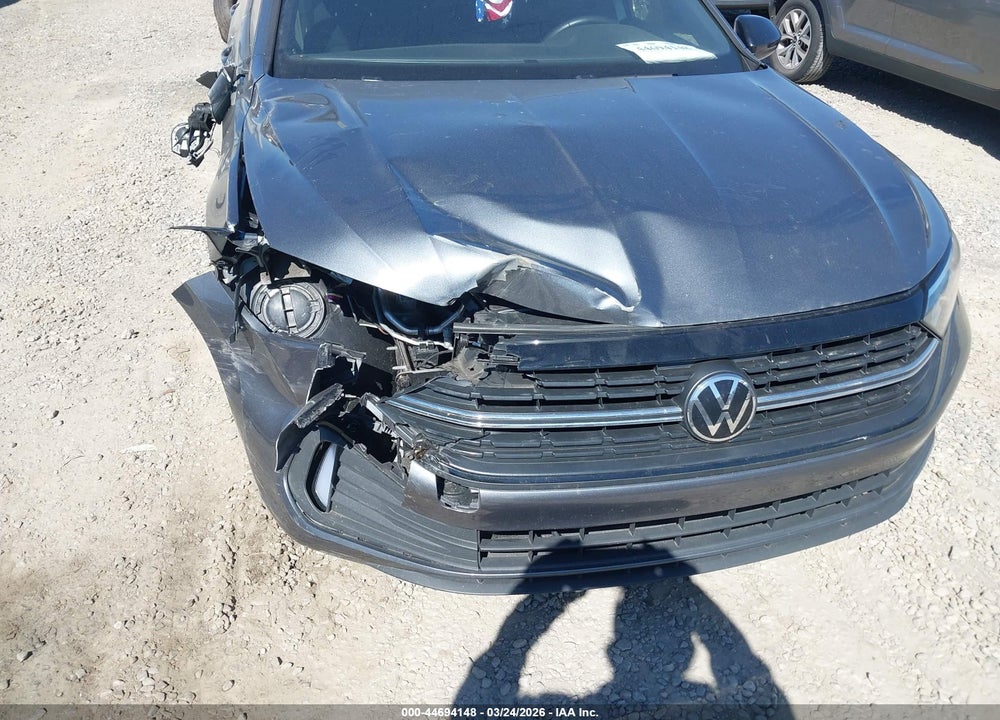 2024 VOLKSWAGEN JETTA 1.5T SPORT VIN: 3VWBM7BU0RM005745