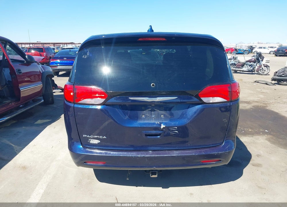 2017 CHRYSLER PACIFICA TOURING VIN: 2C4RC1DGXHR656381