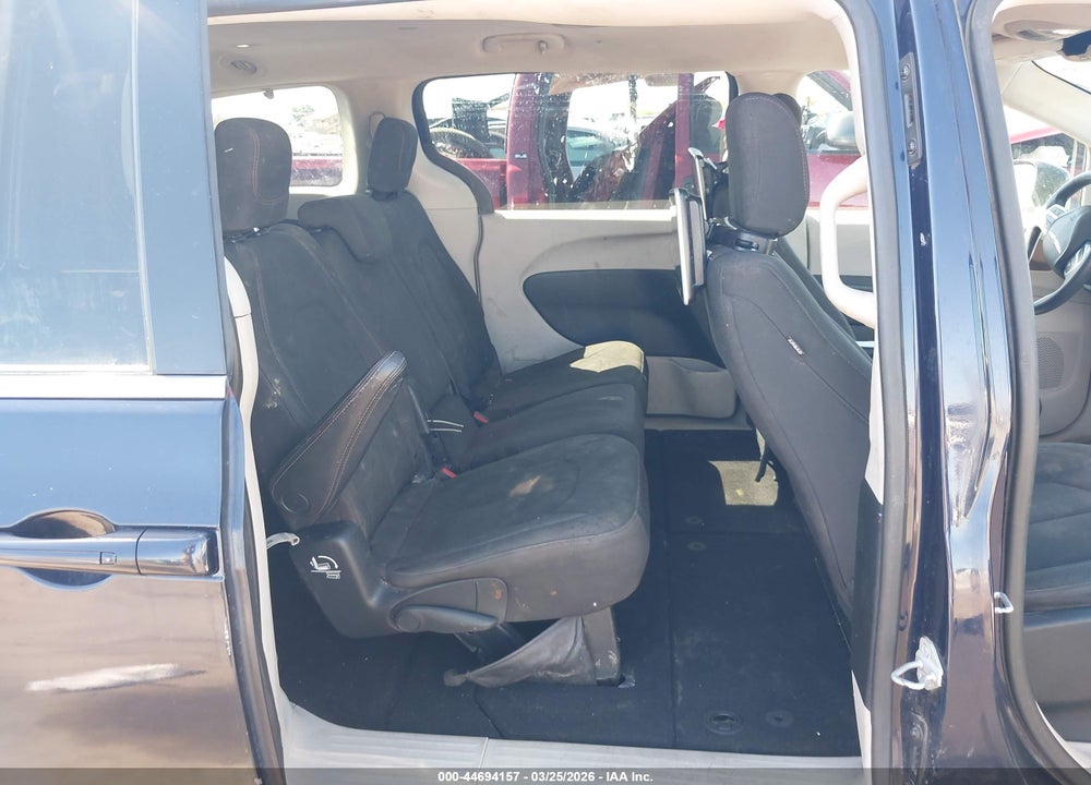 2017 CHRYSLER PACIFICA TOURING VIN: 2C4RC1DGXHR656381