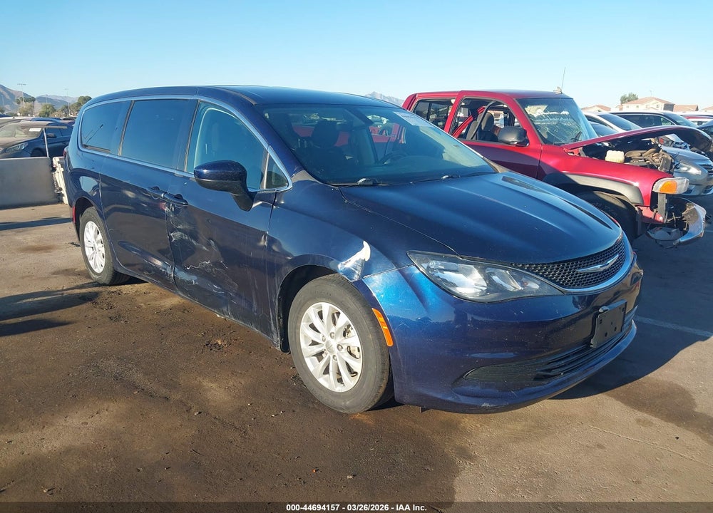 2017 CHRYSLER PACIFICA TOURING VIN: 2C4RC1DGXHR656381