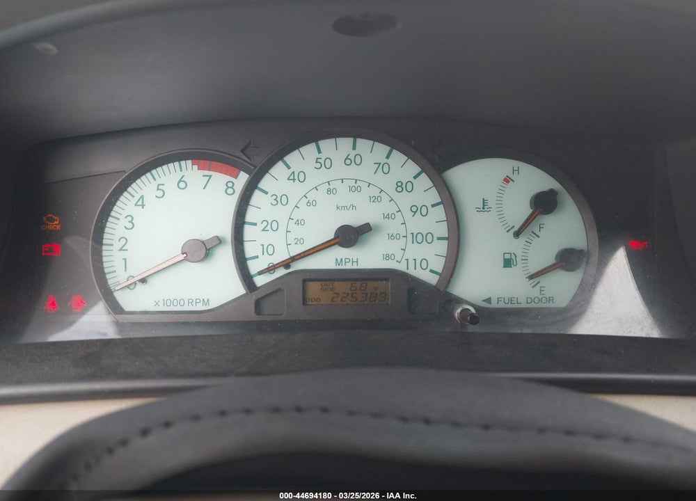 2004 TOYOTA COROLLA LE VIN: 1NXBR32E84Z313784