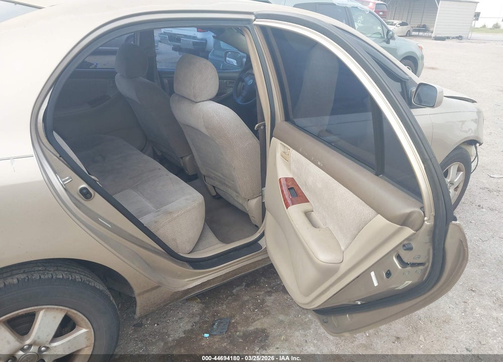 2004 TOYOTA COROLLA LE VIN: 1NXBR32E84Z313784