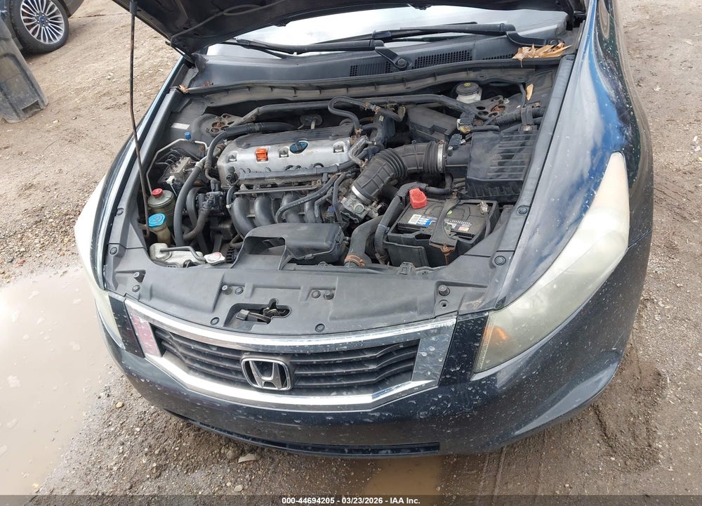 2010 HONDA ACCORD 2.4 EX-L VIN: 1HGCP2F83AA081820