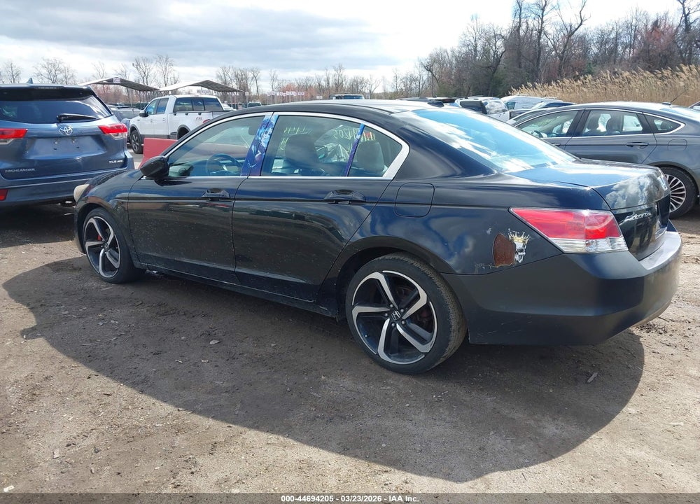 2010 HONDA ACCORD 2.4 EX-L VIN: 1HGCP2F83AA081820