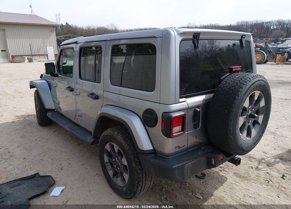 2018 JEEP WRANGLER UNLIMITED SAHARA 4X4 VIN: 1C4HJXENXJW203800