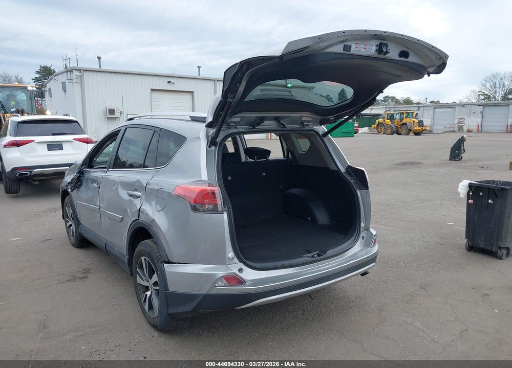 2016 TOYOTA RAV4 XLE VIN: 2T3RFREV5GW437707