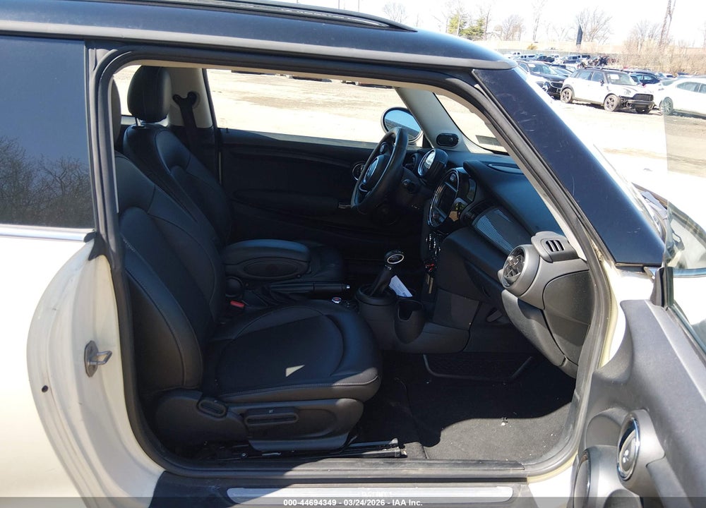 2017 MINI HARDTOP COOPER VIN: WMWXP5C36H2D16810