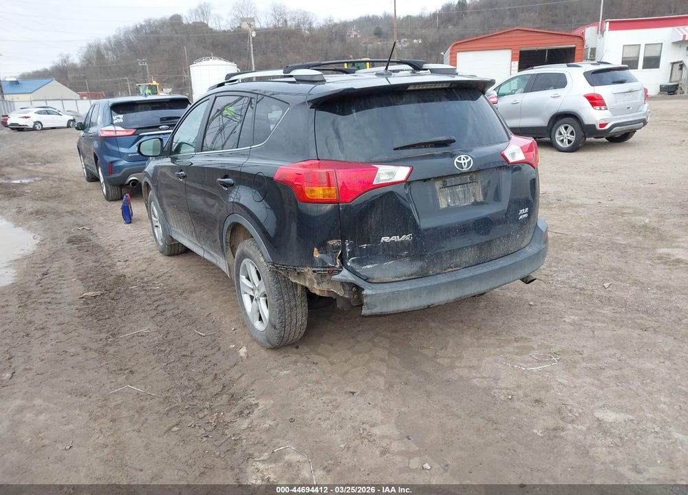 2013 TOYOTA RAV4 XLE VIN: 2T3RFREV4DW042722