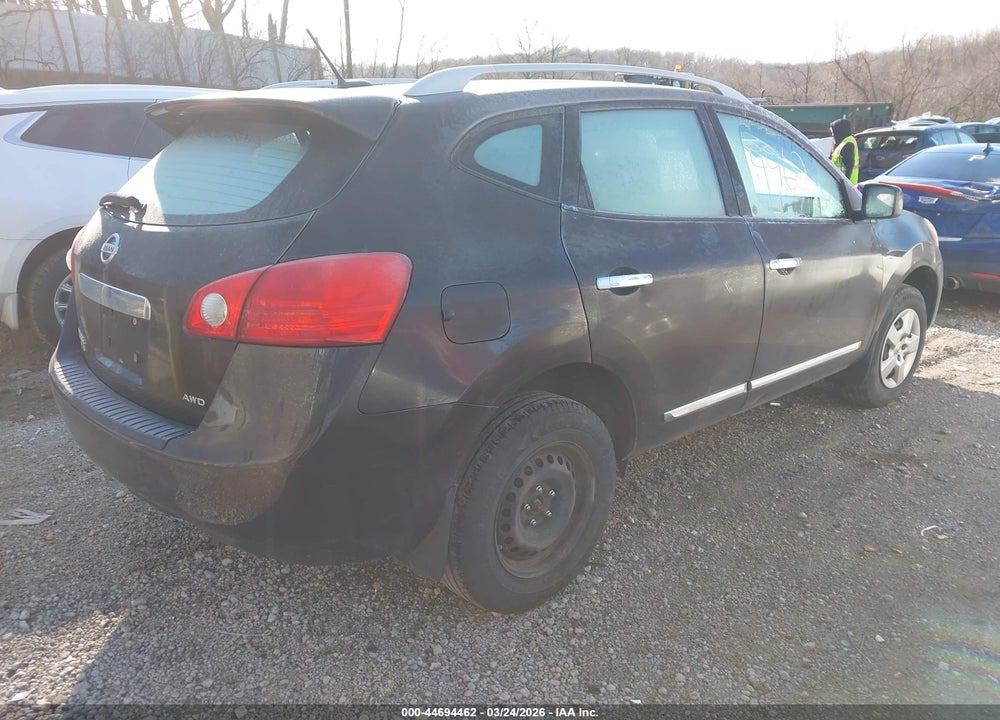 2014 NISSAN ROGUE SELECT S VIN: JN8AS5MV9EW717569