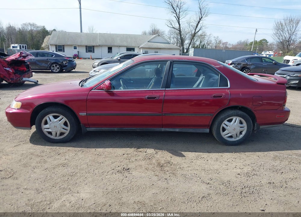 1997 HONDA ACCORD LX VIN: 1HGCD5637VA081906