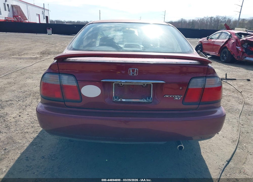 1997 HONDA ACCORD LX VIN: 1HGCD5637VA081906