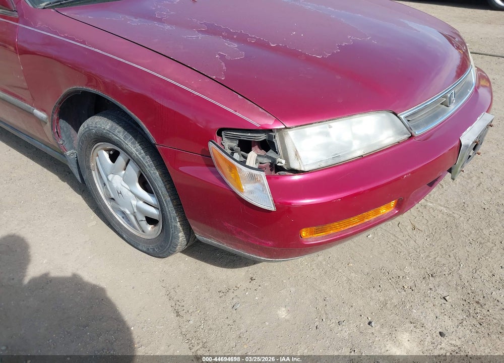 1997 HONDA ACCORD LX VIN: 1HGCD5637VA081906