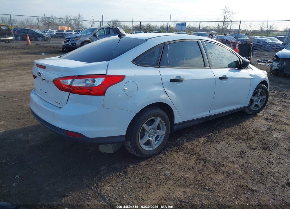 2013 FORD FOCUS S VIN: 1FADP3E24DL275938