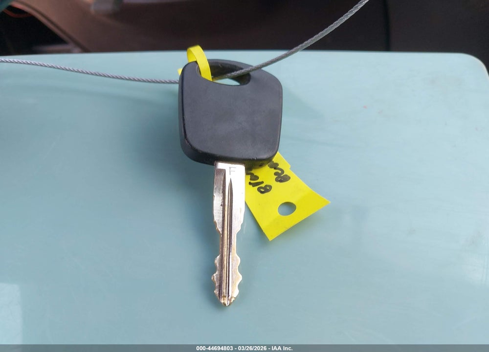 2001 FORD FOCUS ZX3 VIN: 3FAFP31351R243973