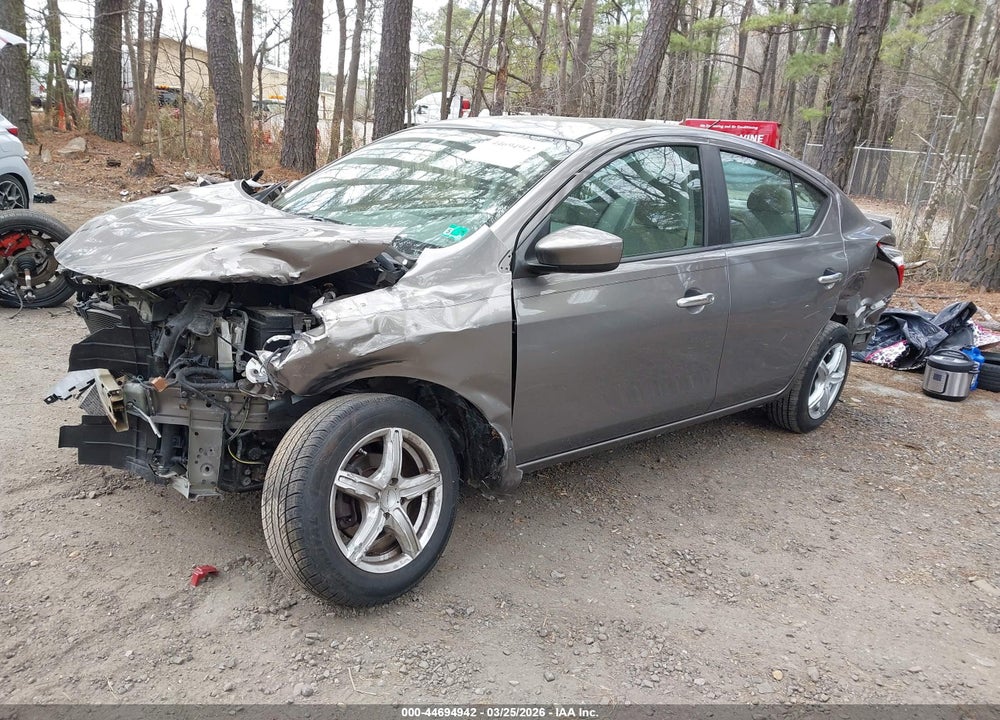 2015 NISSAN VERSA 1.6 SV VIN: 3N1CN7AP4FL818087