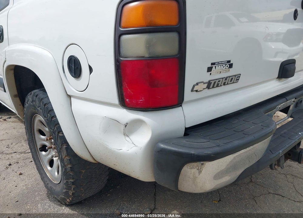 2004 CHEVROLET TAHOE LS VIN: 1GNEC13ZX4J125835